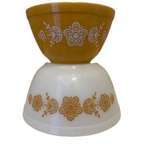 2 Vintage Pyrex Bowls Butterfly Floral Design  1 1/2 Qt and 1 1/2 pt